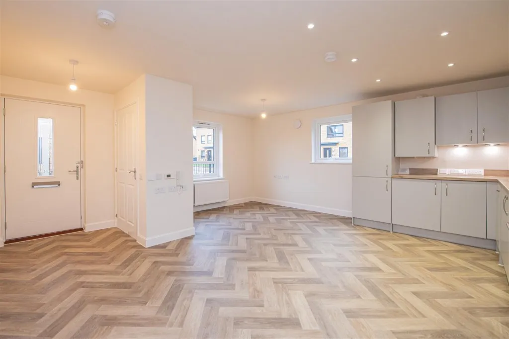 Galena Drive, Wellingborough, photo 4