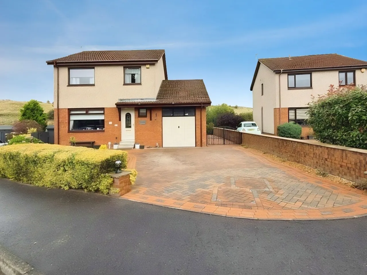 3 bed house for sale, Ramsay Gardens, Leslie, KY6