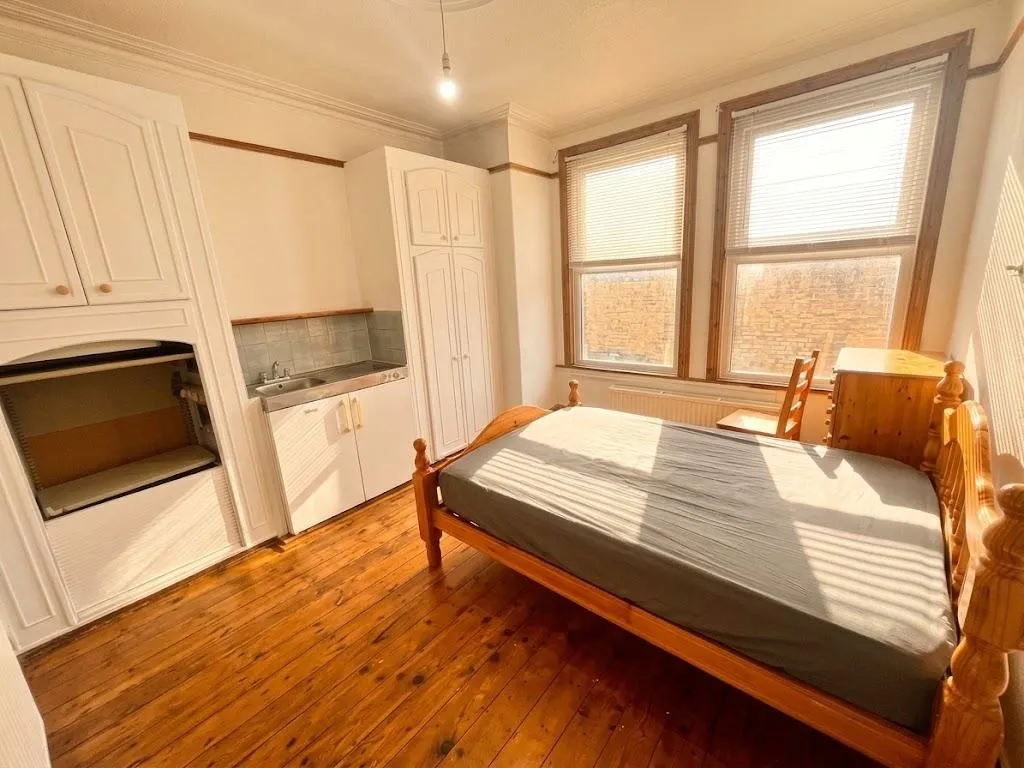 1 bed house to rent, Croxted Rd, Herne Hill, SE21