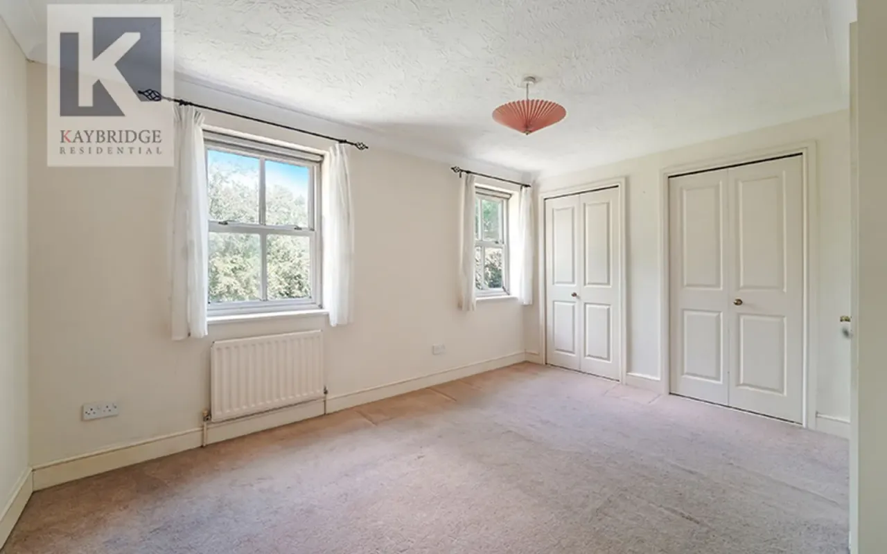 Mill View Close, Ewell, KT17, photo 8