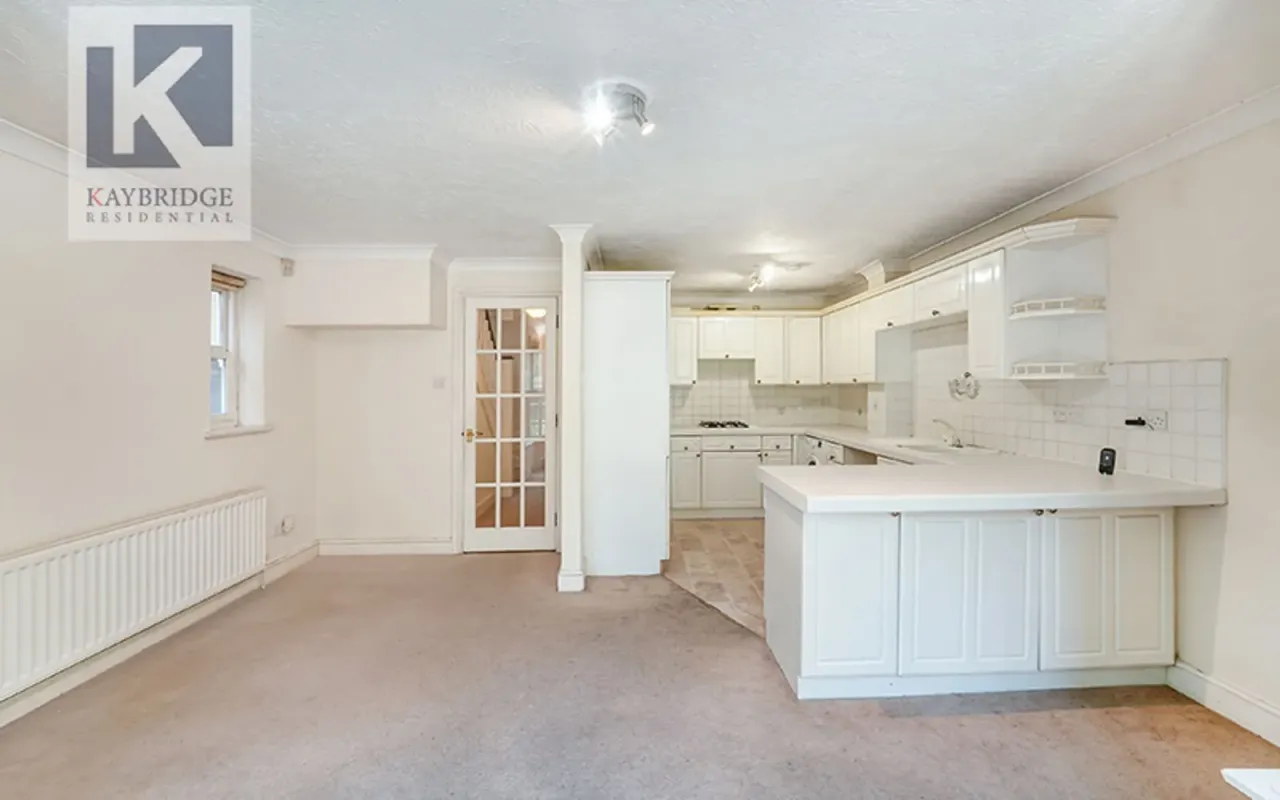 Mill View Close, Ewell, KT17, photo 3