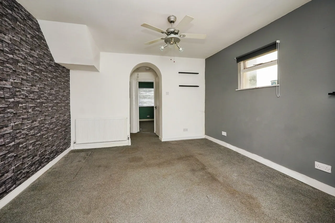 Folkestone Road, Dover, Kent, CT17, photo 3