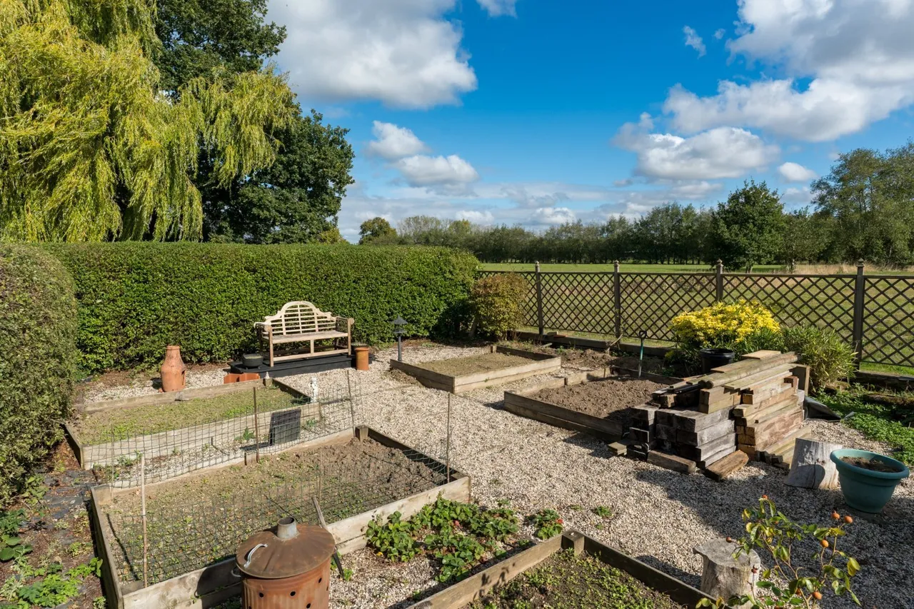 Waterhouse Lane, Ardleigh, CO7, photo 41