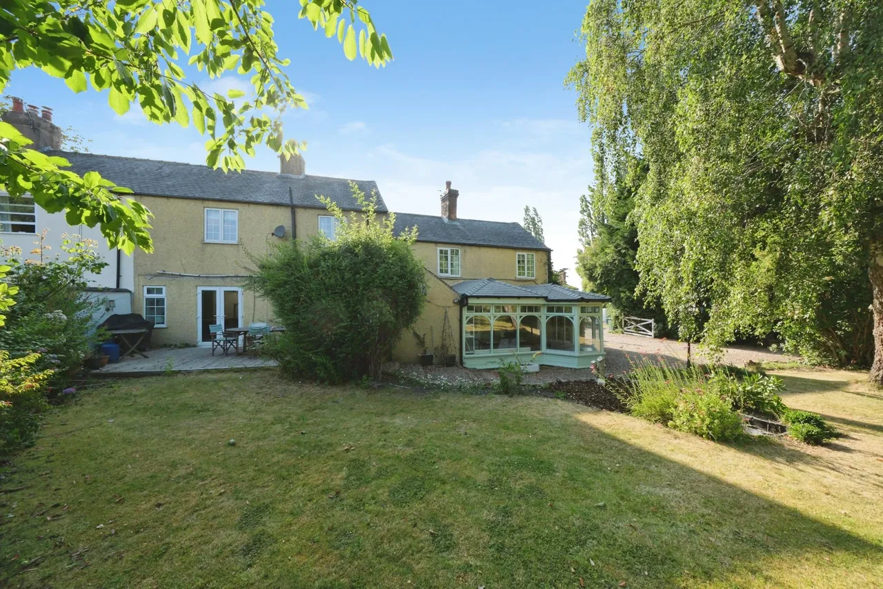 3 bed character property for sale, Woodhouse Lane, Alfreton, DE55