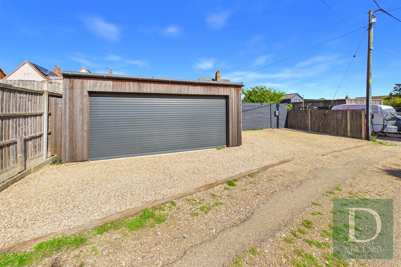 Halesworth Road, Reydon, IP18, photo 47