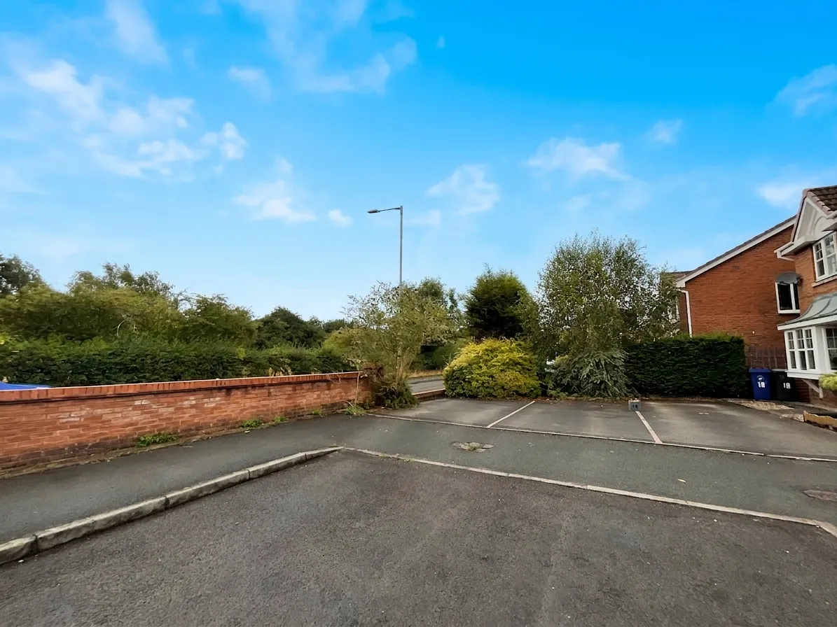 Ironbridge Drive, Newcastle, ST5, photo 4