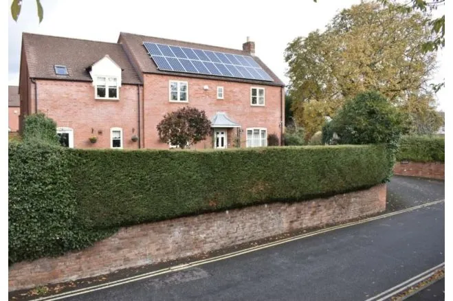 6 bed house for sale — Fleet Road, Tewkesbury