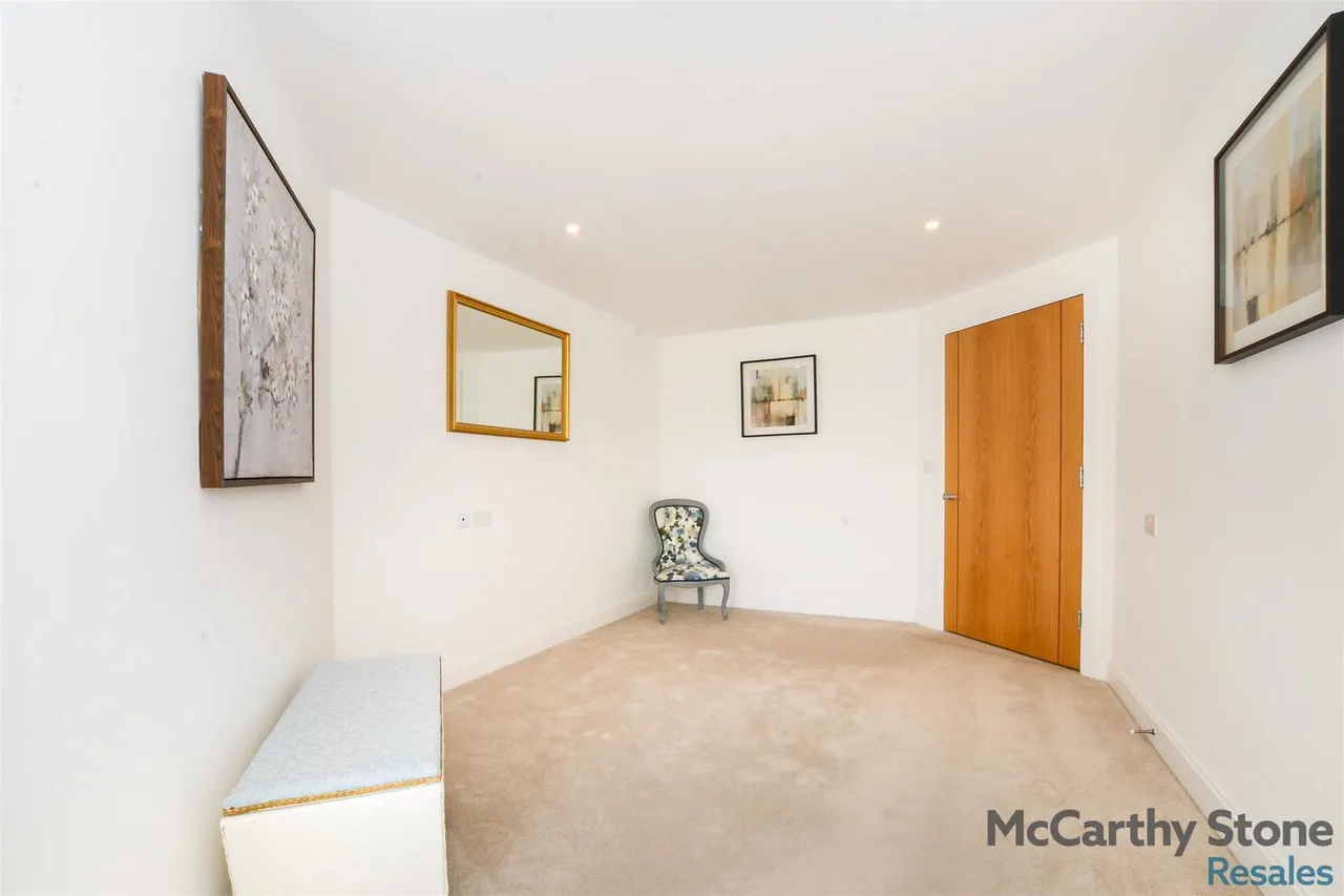 Studio Way, Borehamwood, WD6, photo 5