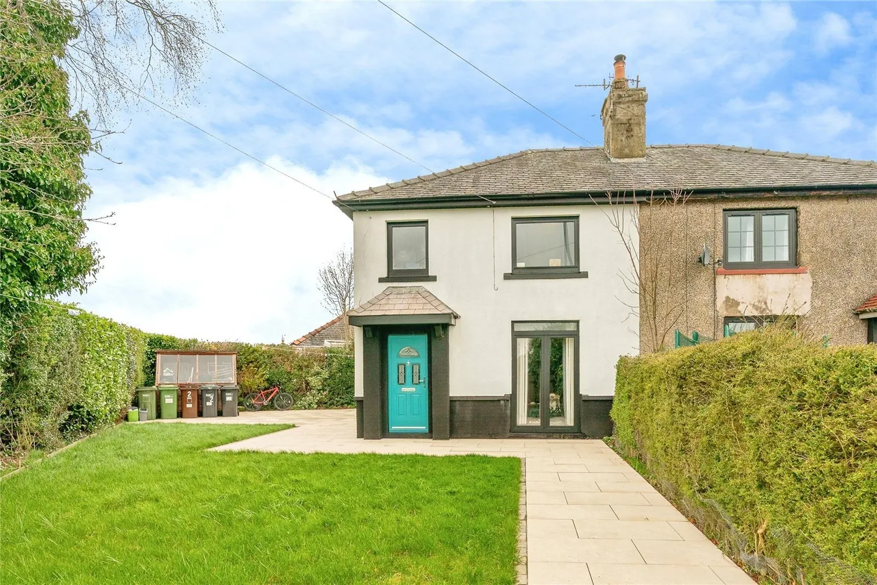3 bed house for sale, Hazelwood Road, Nelson, BB9