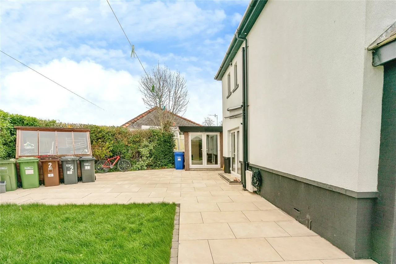 Hazelwood Road, Nelson, BB9, photo 19