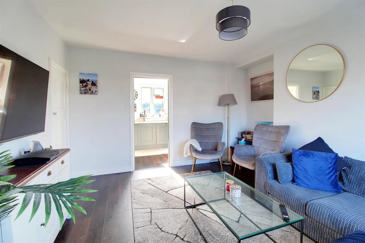 Dellsome Lane, Welham Green AL9 7NE, photo 2