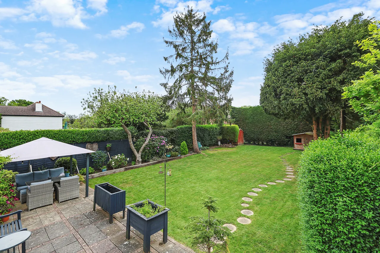 Haroldslea Drive, Horley, RH6, photo 3