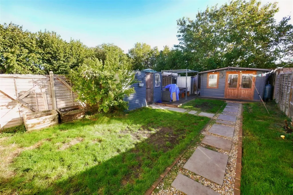 Cortis Avenue, Worthing, BN14, photo 13