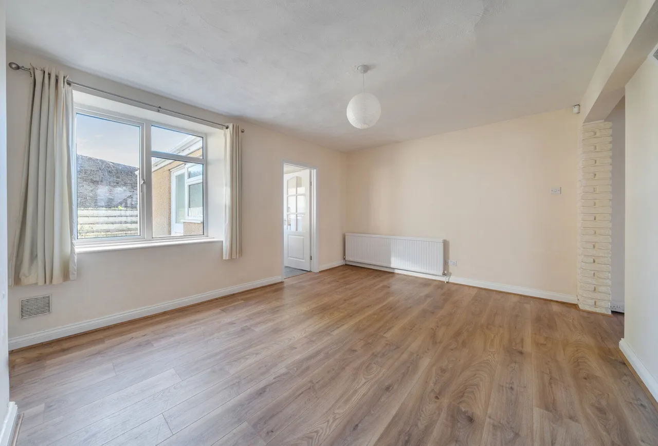 Edgeware Road, South Gloucestershire, Staple Hill, BS16 4LZ, photo 6