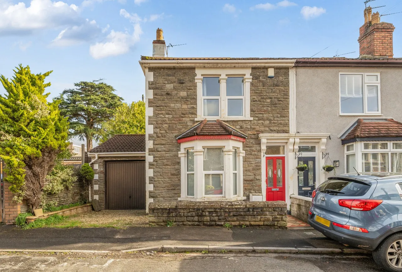 2 bed house for sale — Edgeware Road, South Gloucestershire, Staple Hill, BS16 4LZ