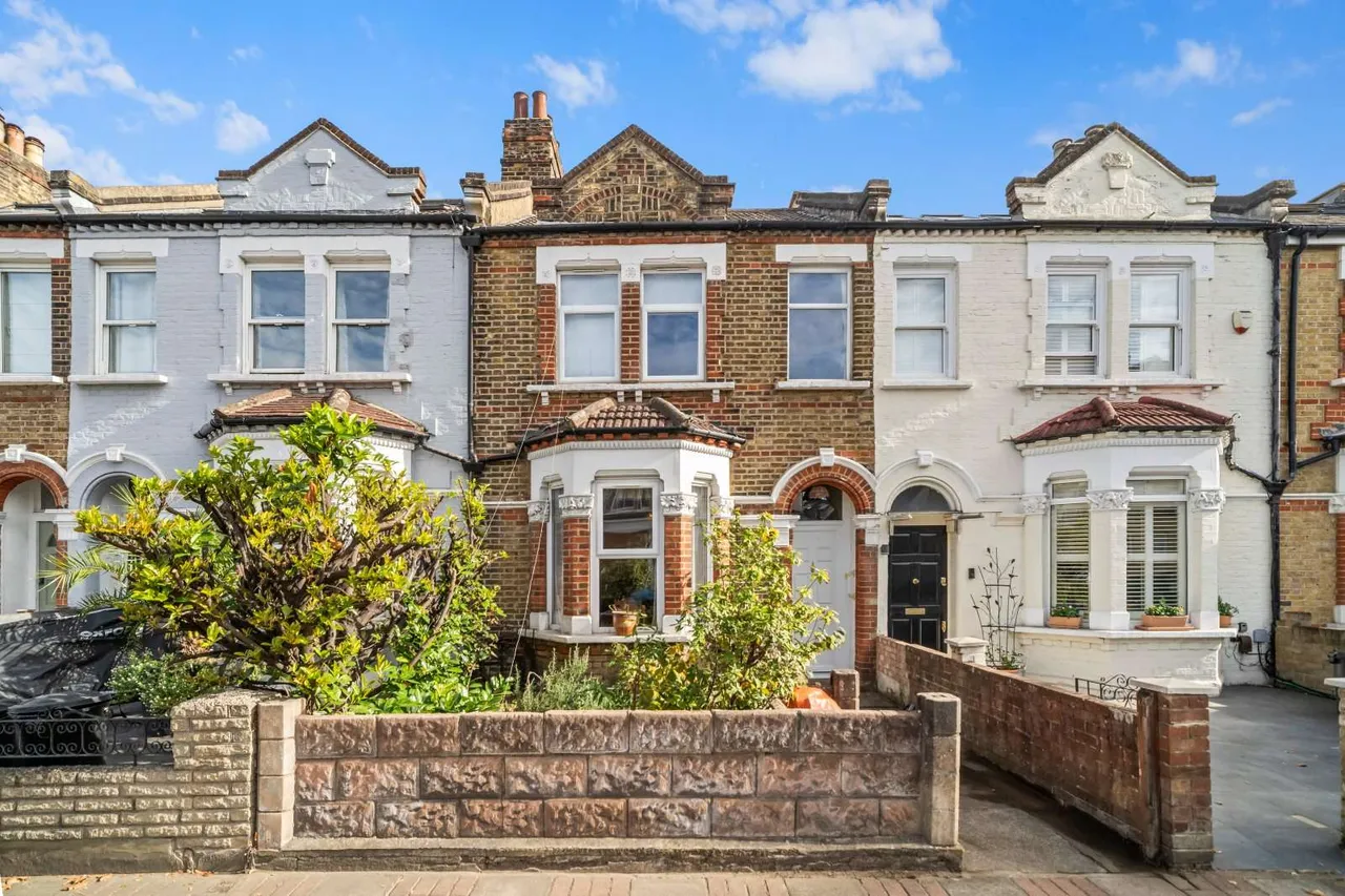 2 bed house for sale, Earlsfield Road, London, SW18