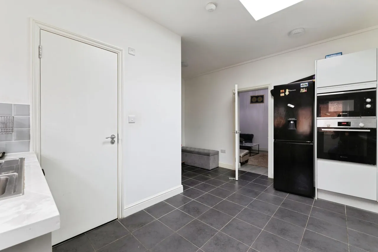 Knotts Green Road, London, E10, photo 4