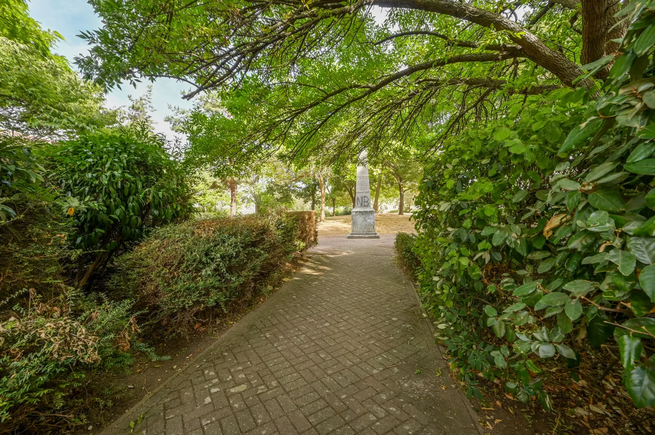 215 Tollgate Road, London, photo 7