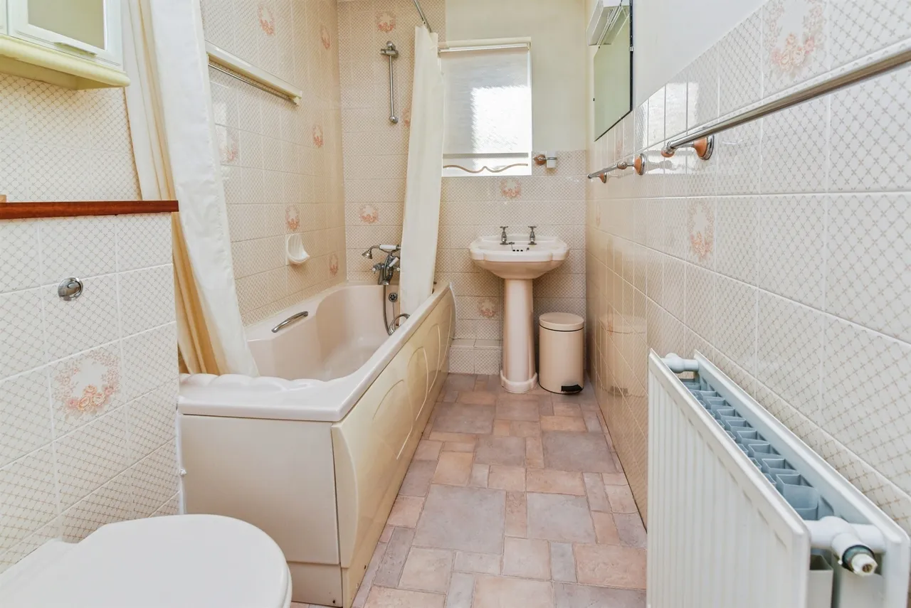 Wainwright Drive, Frome, BA11, photo 14