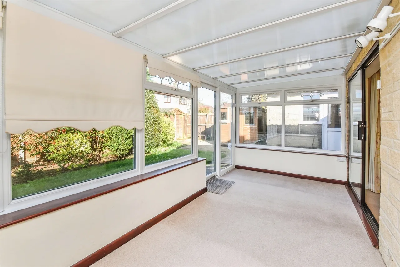 Wainwright Drive, Frome, BA11, photo 7