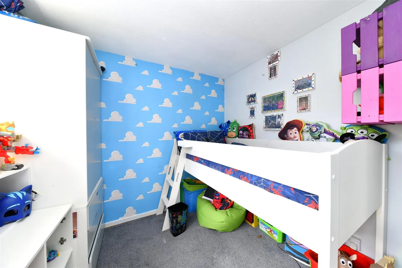 Ascot Crescent, Stevenage, Herts, SG1 5ST, photo 9