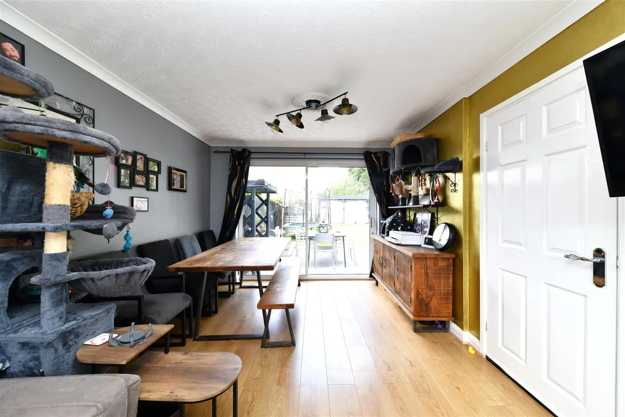 Ascot Crescent, Stevenage, Herts, SG1 5ST, photo 7
