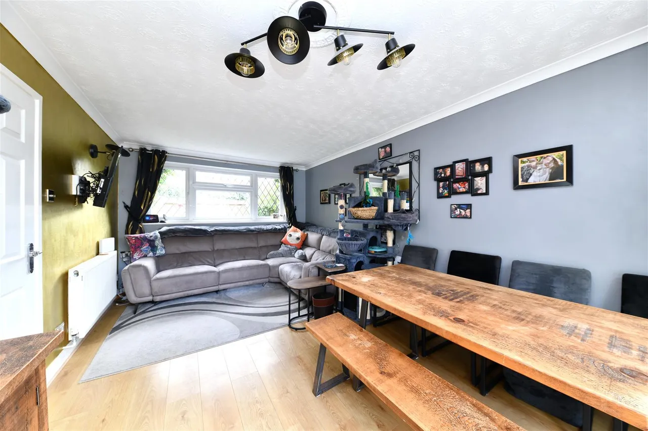 Ascot Crescent, Stevenage, Herts, SG1 5ST, photo 6
