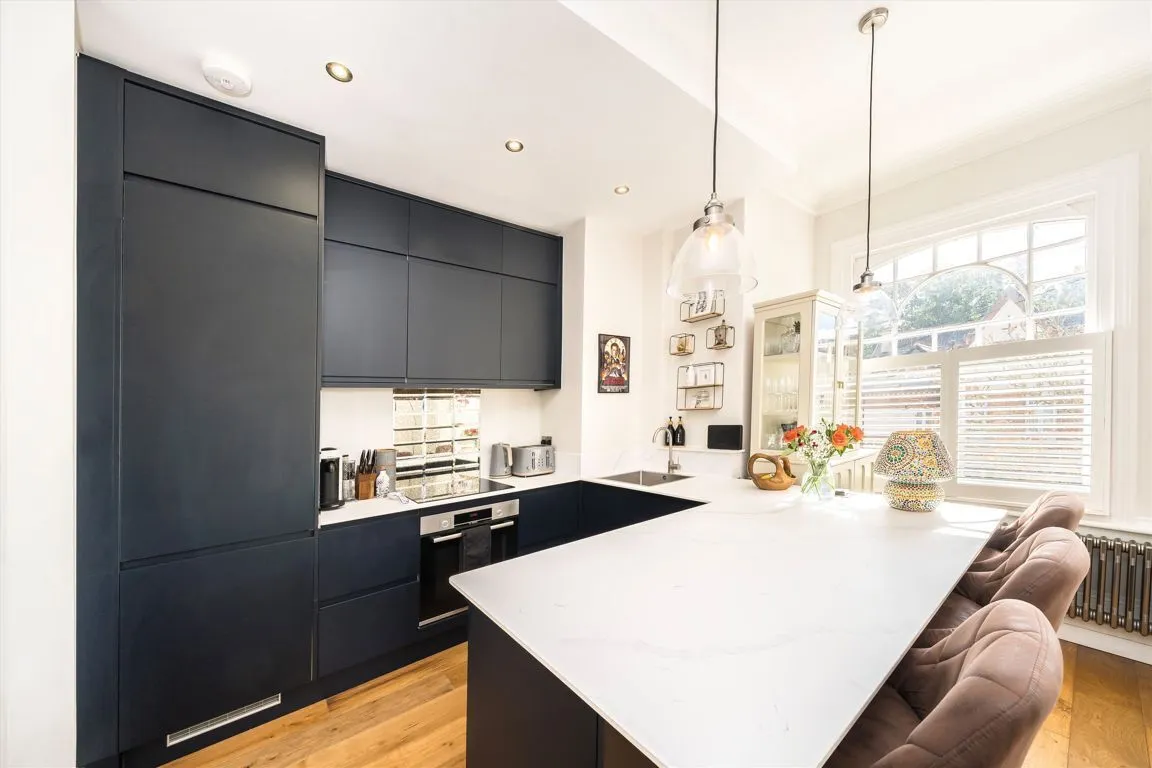 Hillbury Road, SW17, photo 3