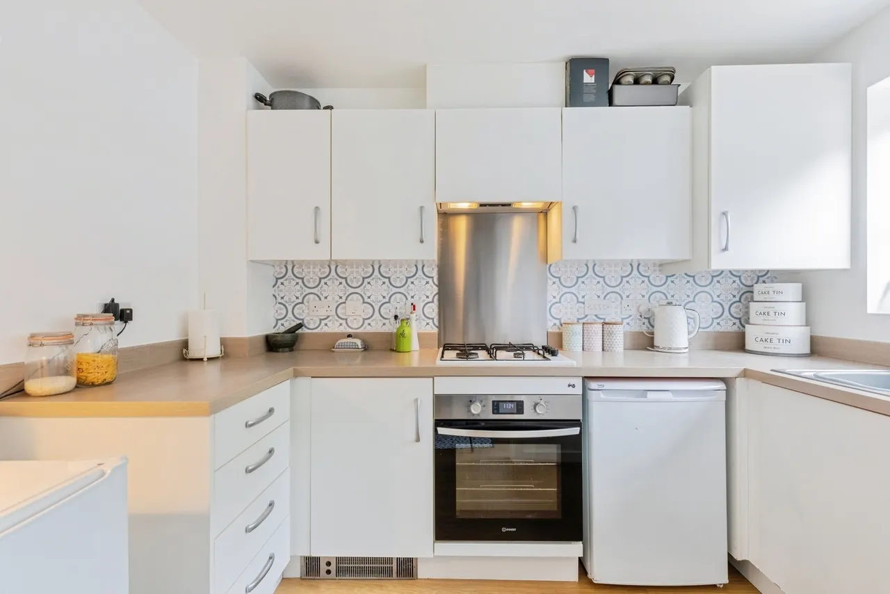 Gundulf Road, Meon Vale, CV37, photo 6