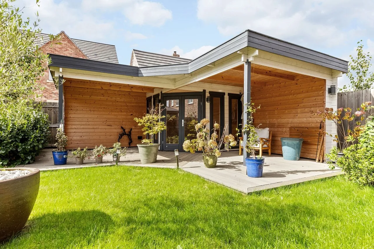 Willow Drive, Camblesforth, YO8, photo 13
