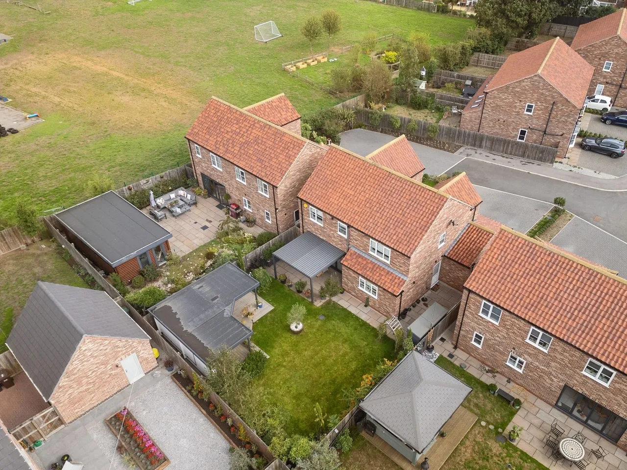 Willow Drive, Camblesforth, YO8, photo 22