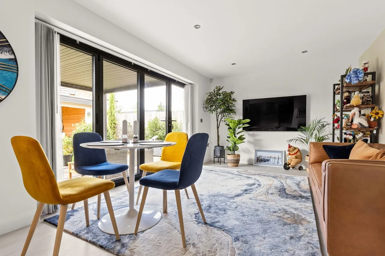 Willow Drive, Camblesforth, YO8, photo 9