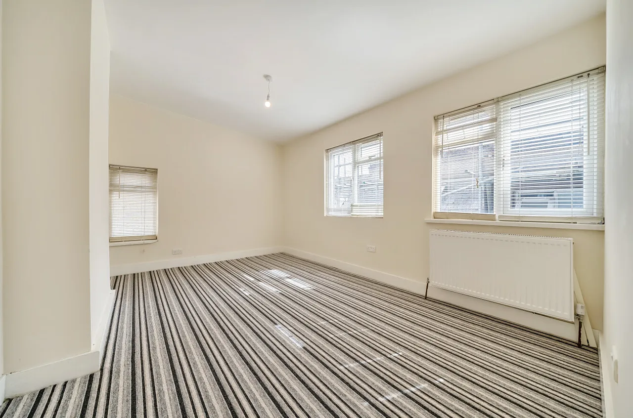 Upper Tooting Road, SW17, photo 6