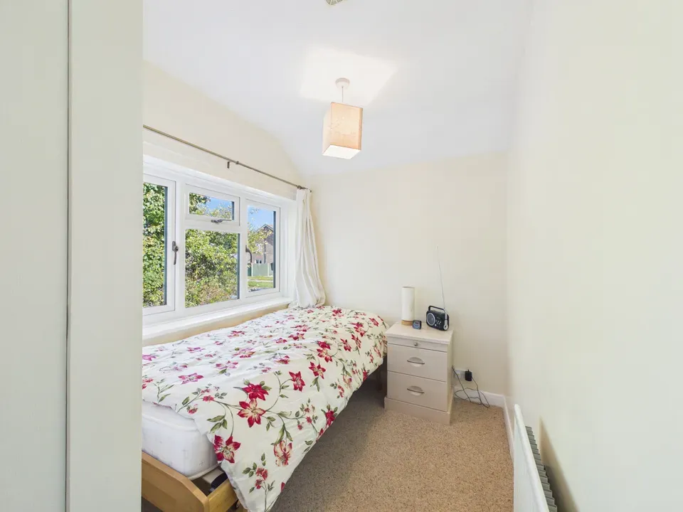 Beech Road, Horsham, photo 9