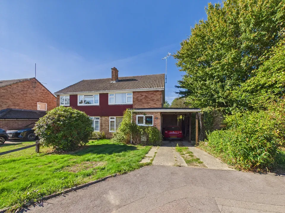 3 bed house for sale, Beech Road, Horsham