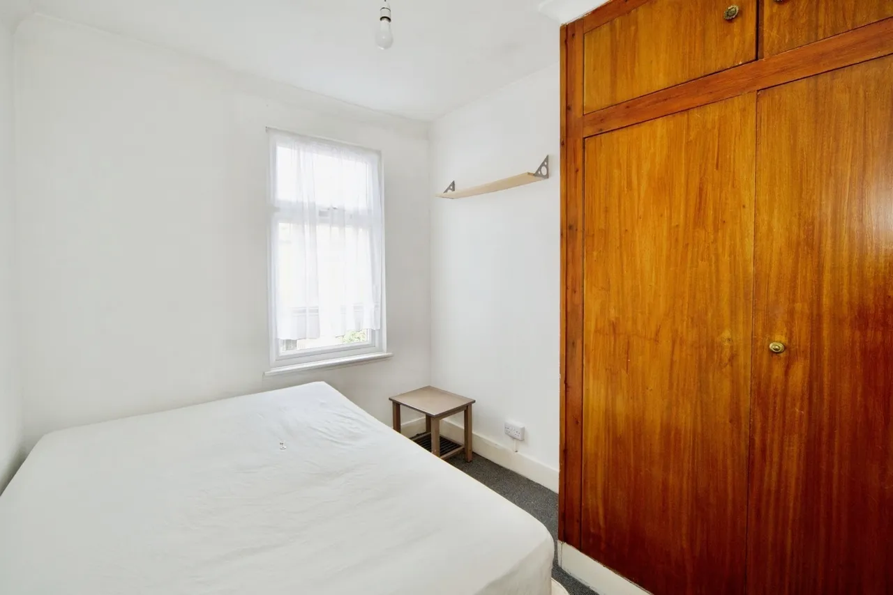 Kimberley Road, London, N18, photo 15
