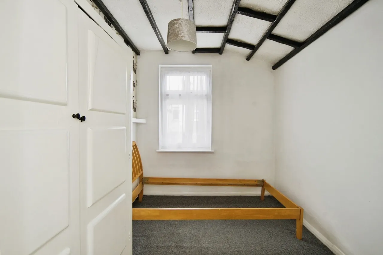 Kimberley Road, London, N18, photo 21