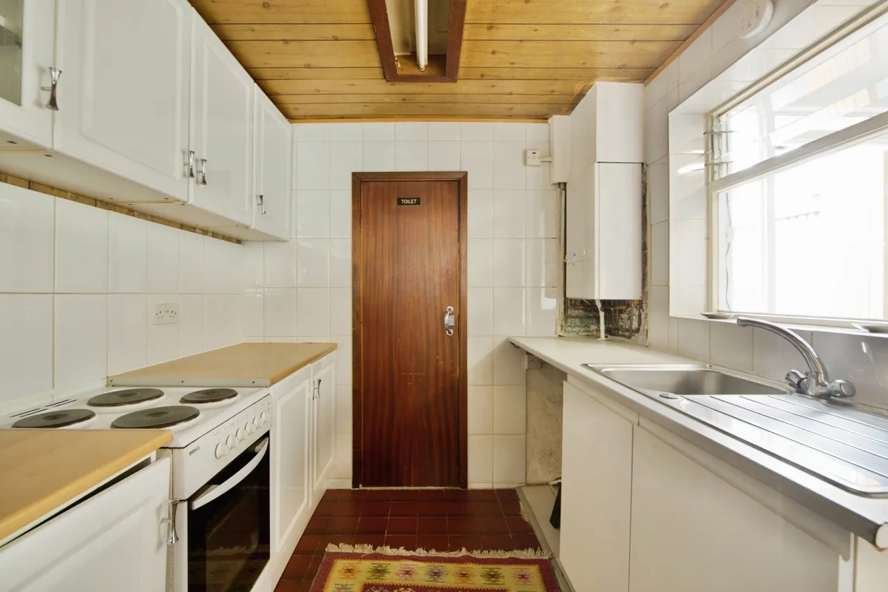 Kimberley Road, London, N18, photo 9