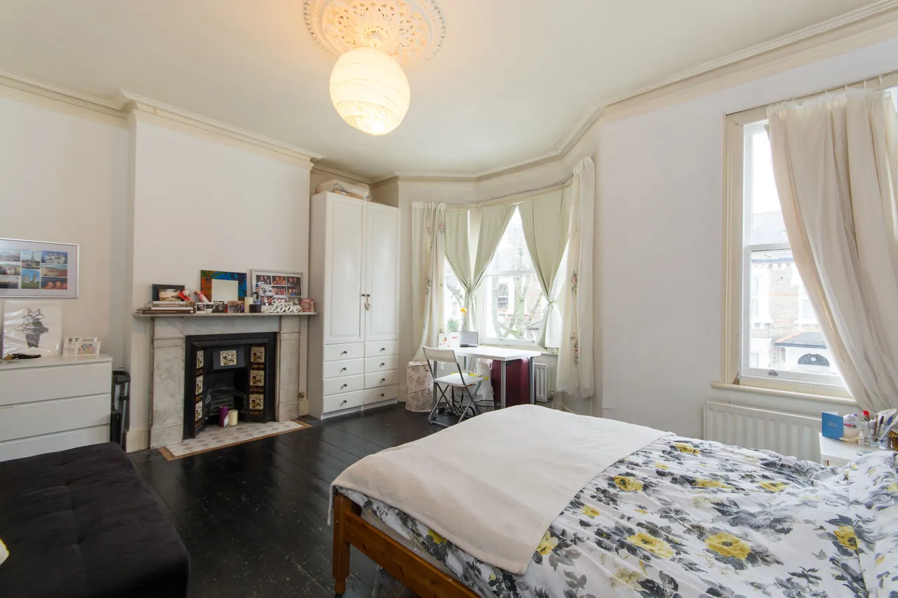 London, SW11, photo 6