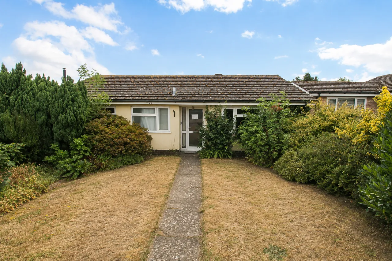 3 bed house for sale — Park Close, Moggerhanger, Bedford, Bedford, MK44 3RY