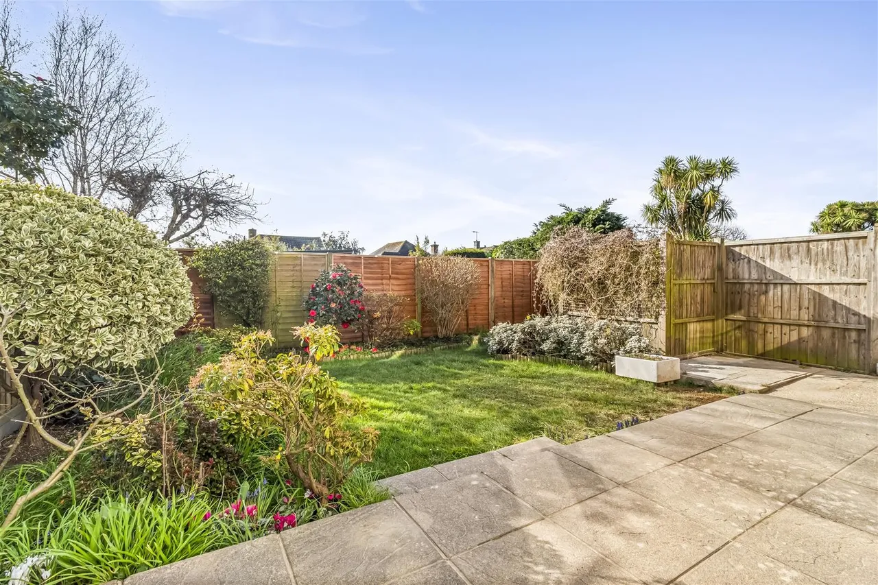 Goring Road, Goring-By-Sea, Worthing, photo 8