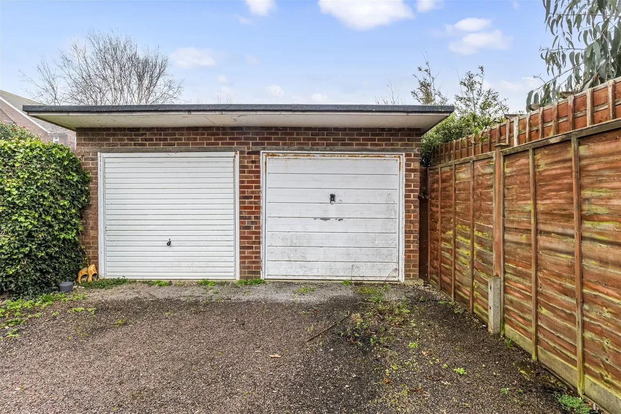 Goring Road, Goring-By-Sea, Worthing, photo 23