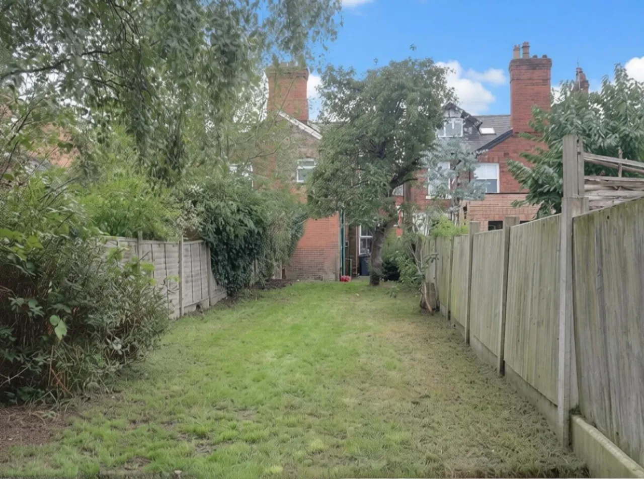 The Crescent, Northwich, photo 16