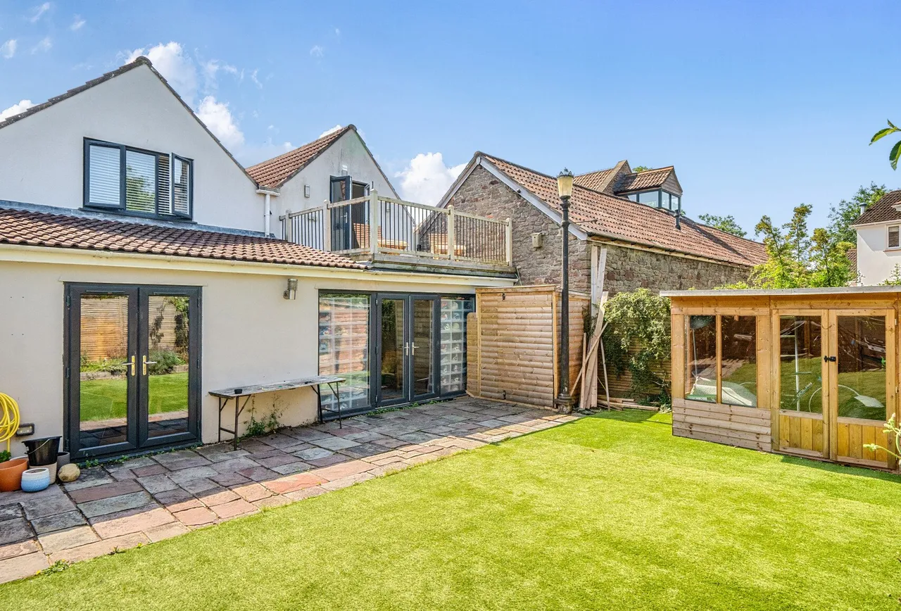 Watleys End Road, Gloucestershire, Winterbourne, BS36 1QQ, photo 8