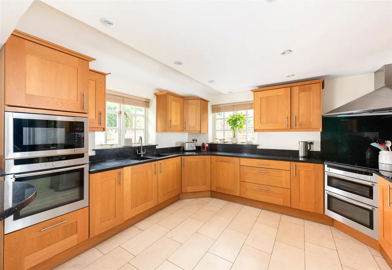Pevers Lane, Weston Underwood, MK46, photo 8
