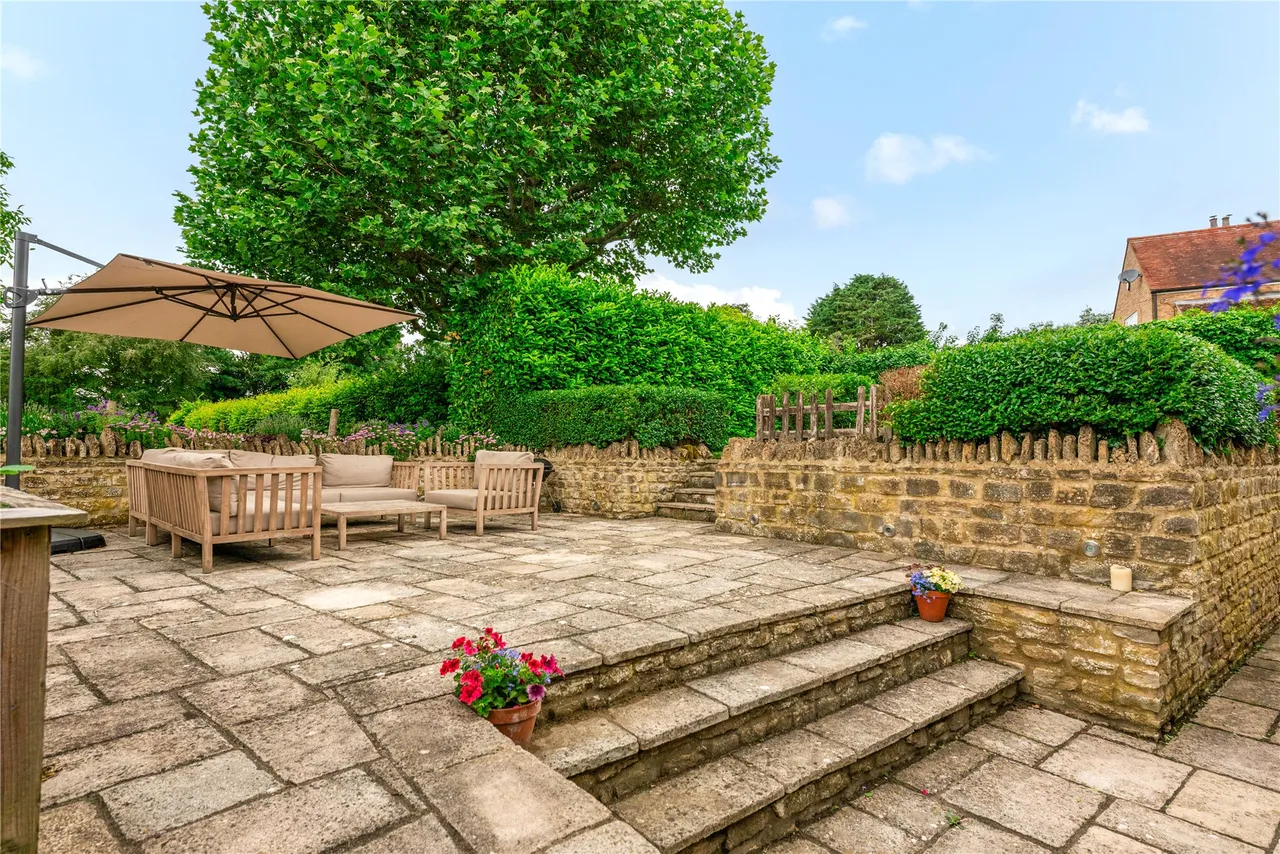 Pevers Lane, Weston Underwood, MK46, photo 15
