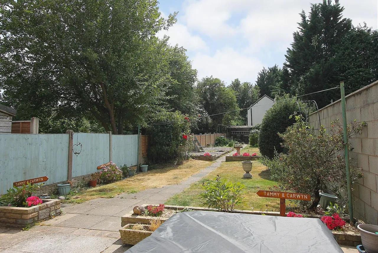 Cemetery Road, Stourbridge, photo 16