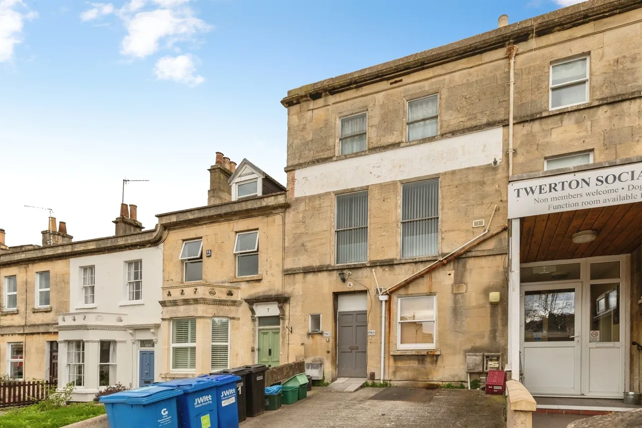 2 bed flat for sale — Victoria Buildings, Bath