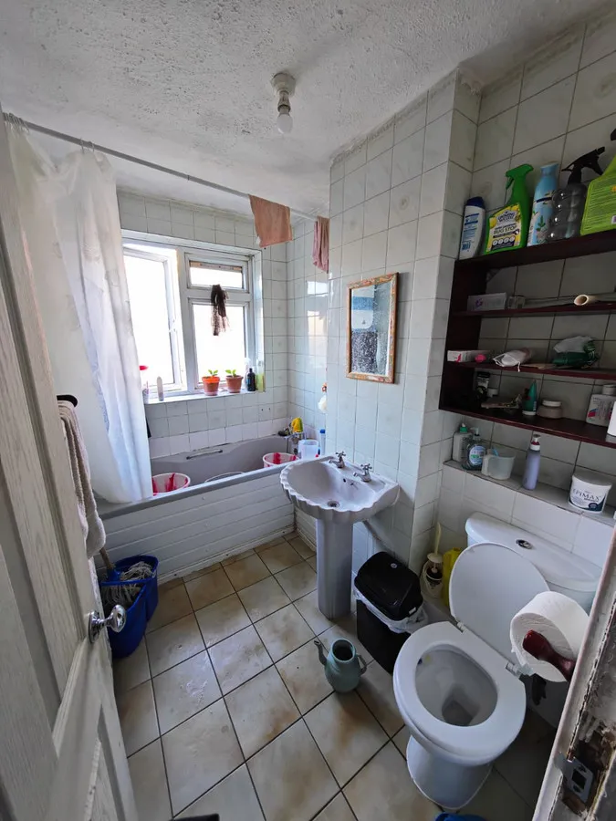 London, E1 4HQ, photo 10