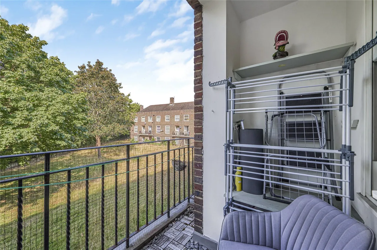 Gracefield Gardens, London, SW16, photo 3